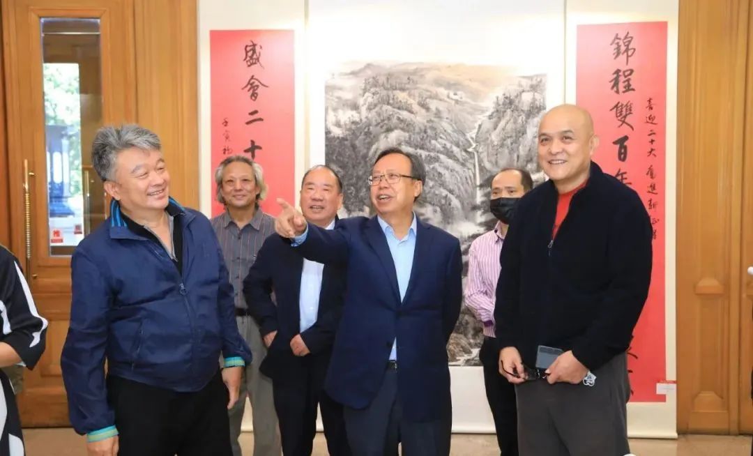 全国广播电视和网络视听行业“喜迎二十大 奋进新征程”书画摄影展在京开幕